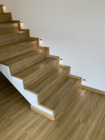  Vinylove schody bez nosu BUKOMA dub Gladstone hnedy